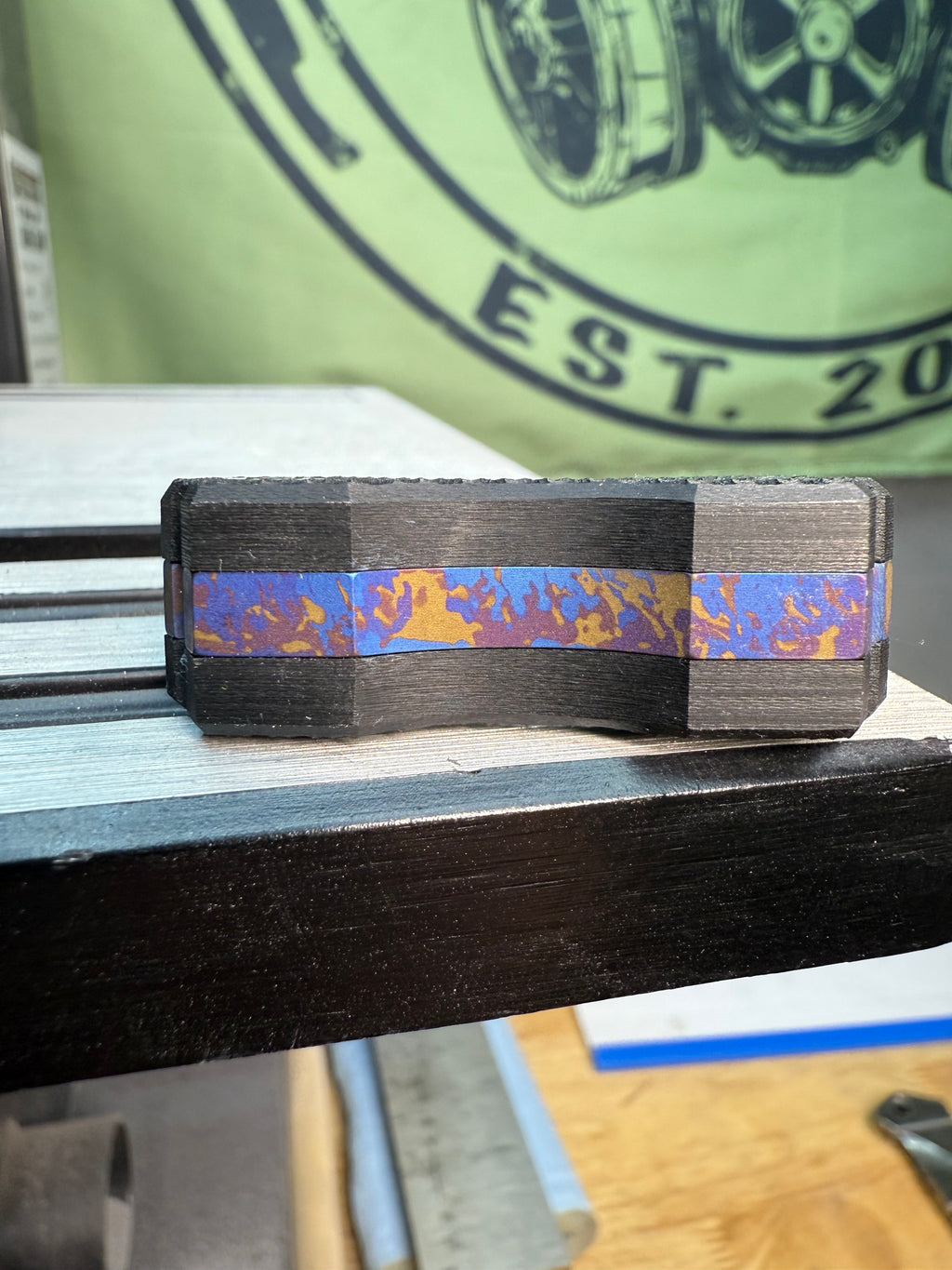 Color Bomb Pocket Knuck