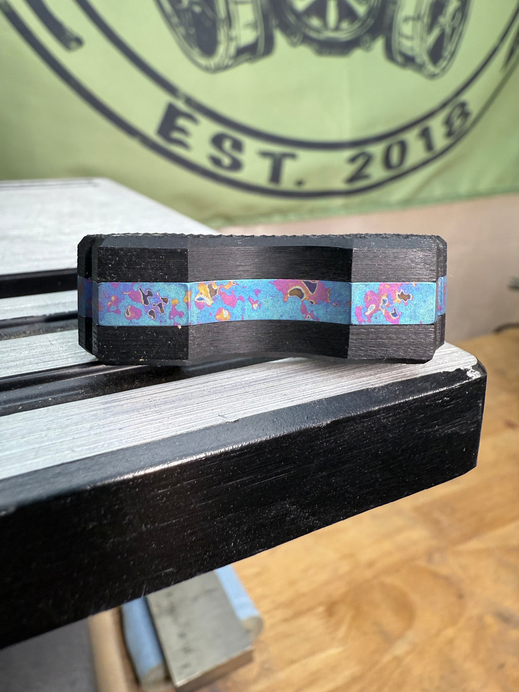 Color Bomb Pocket Knuck