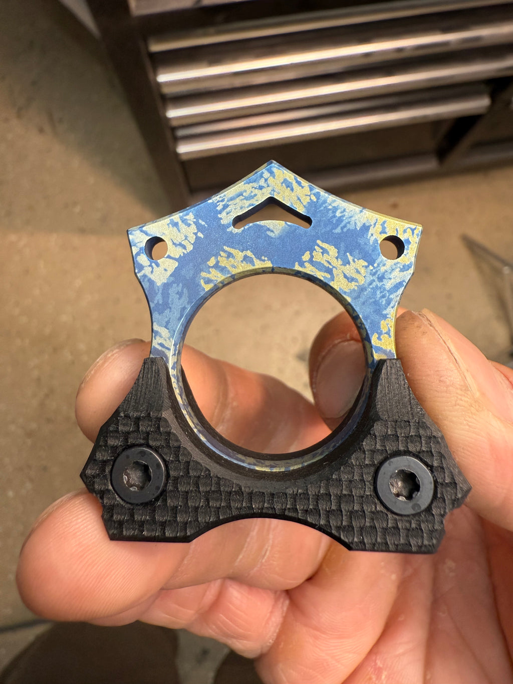 Color Bomb Pocket Knuck