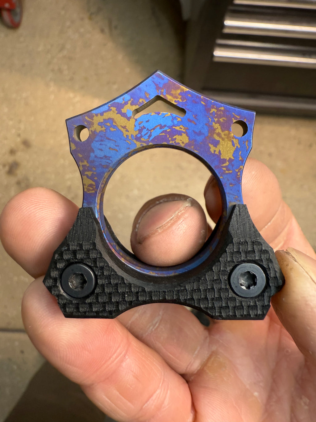 Color Bomb Pocket Knuck