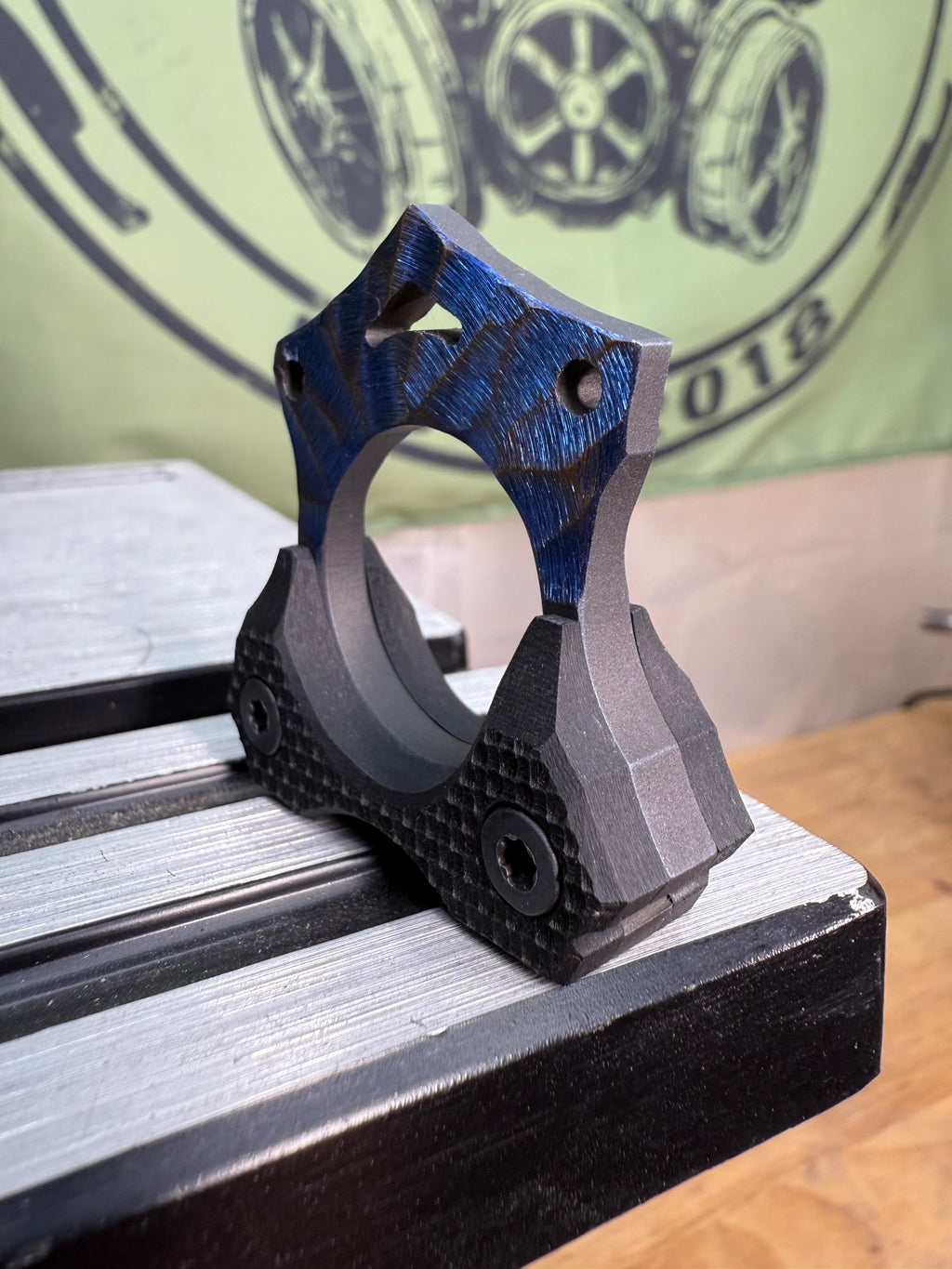 Predator Sculpted Pocket Knuck