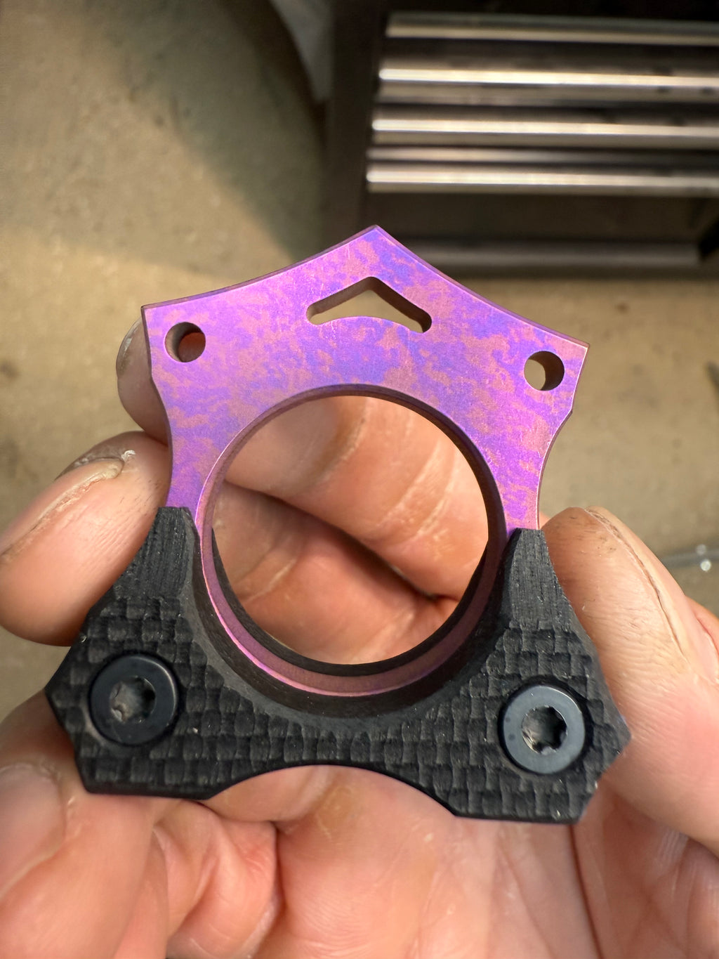 Color Bomb Pocket Knuck