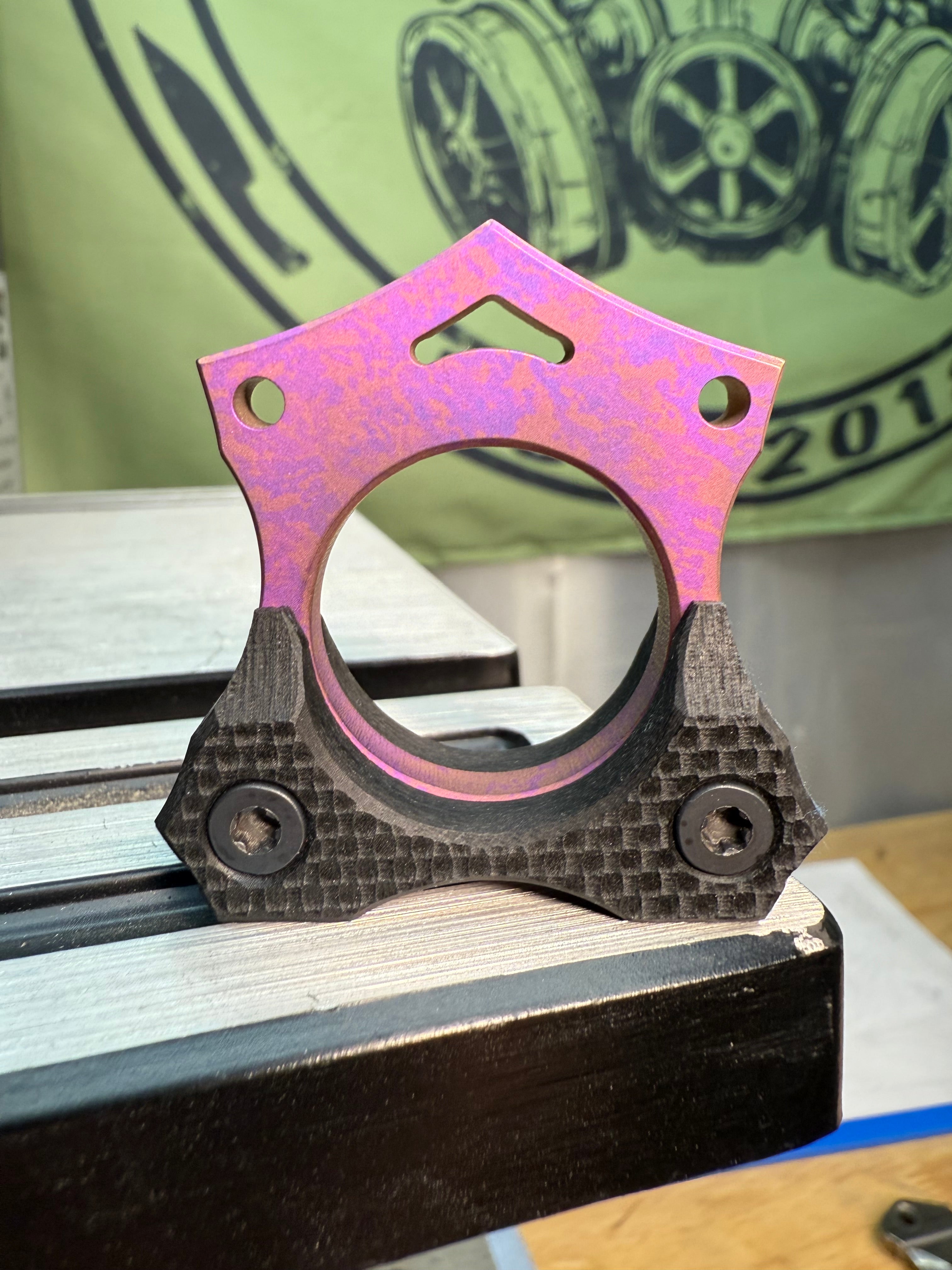 Color Bomb Pocket Knuck