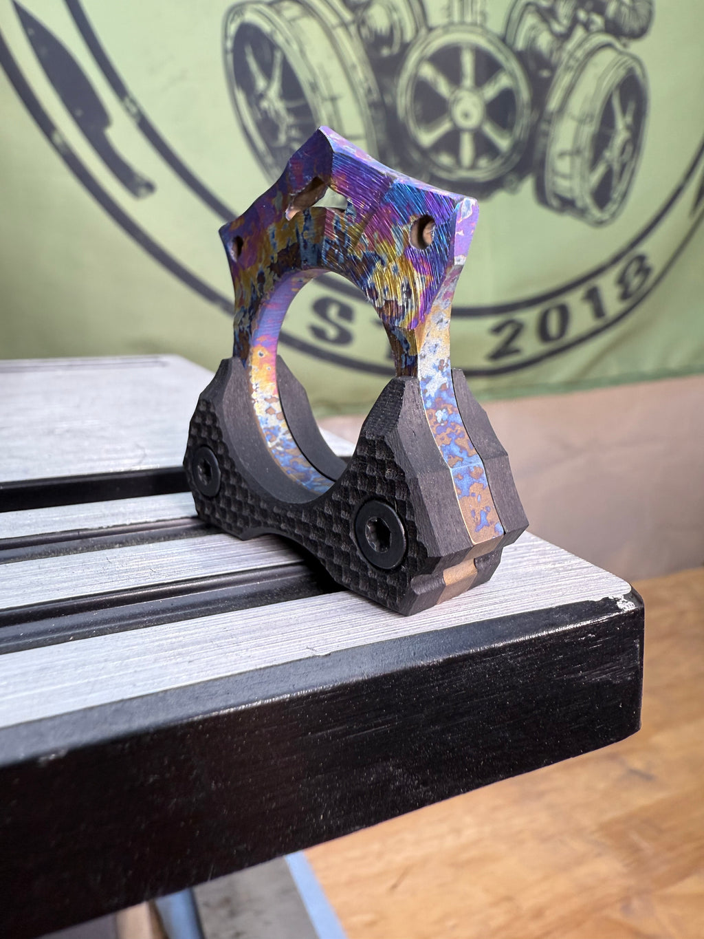 Sun Rise Sculpted Knuck